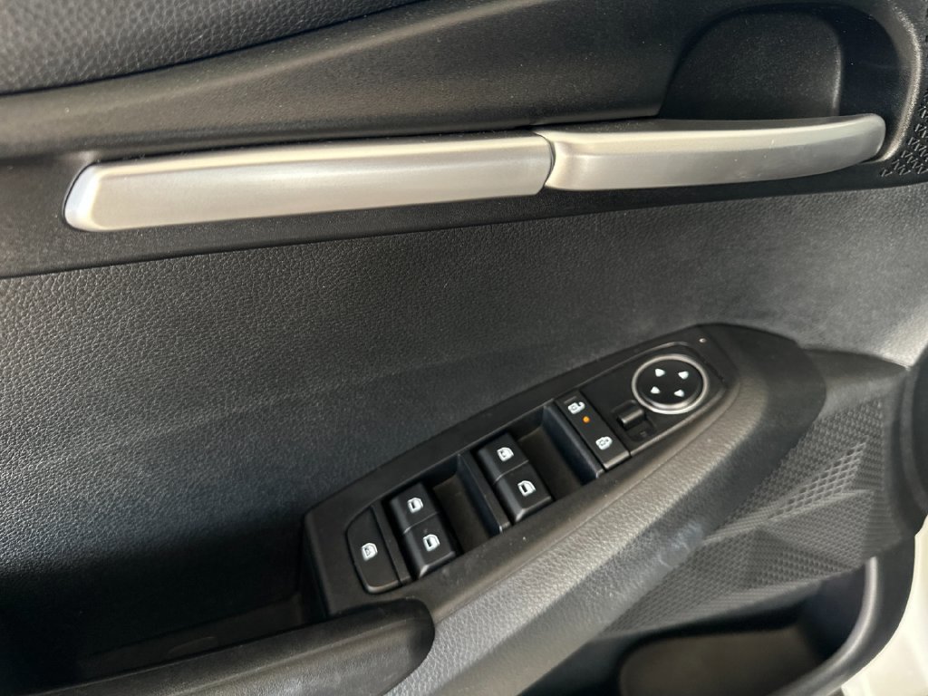 Used 2024 Kia Seltos LX AWD/4WD image 10