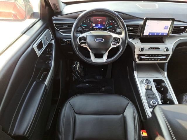 Certified 2023 Ford Explorer XLT w/ Equipment Group 202A AWD/4WD image 11