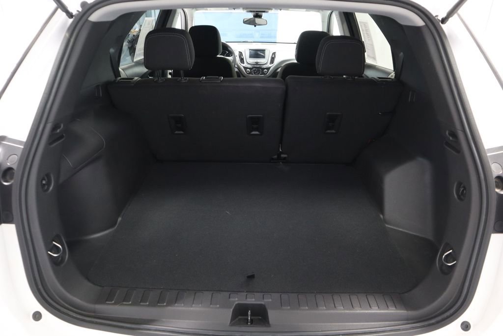 Used 2024 Chevrolet Equinox LS w/ LS Convenience Package image 16