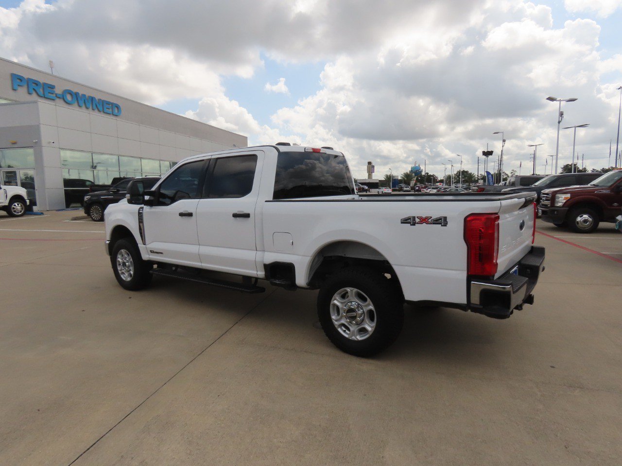 Certified 2025 Ford F250 XLT AWD/4WD image 16