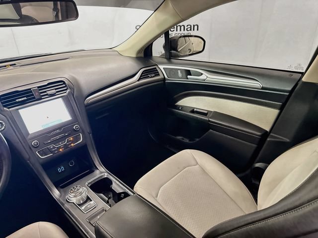 Certified 2020 Ford Fusion SE w/ Equipment Group 151A FWD image 23