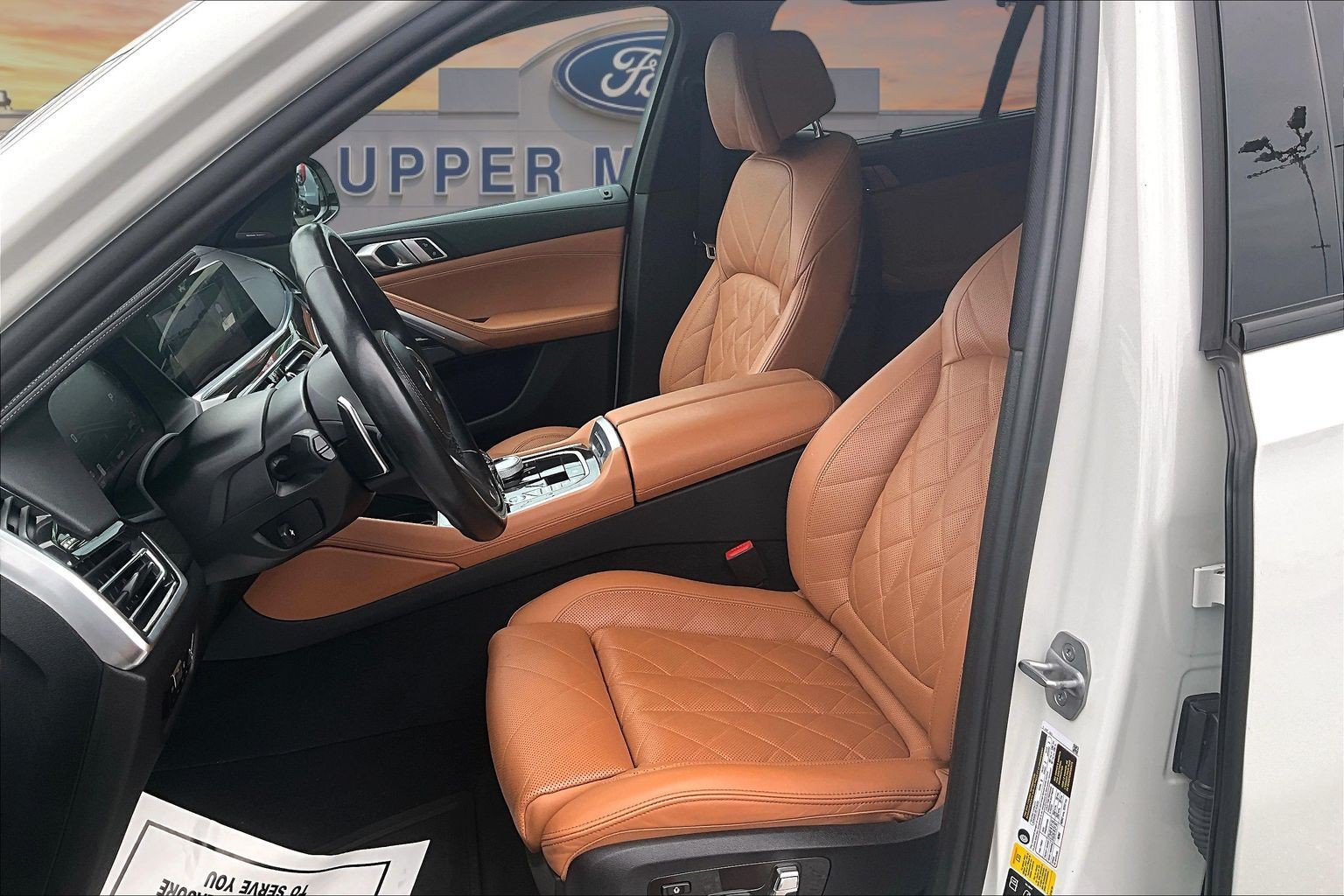 Used 2023 BMW X6 M50i w/ Executive Package AWD/4WD image 25