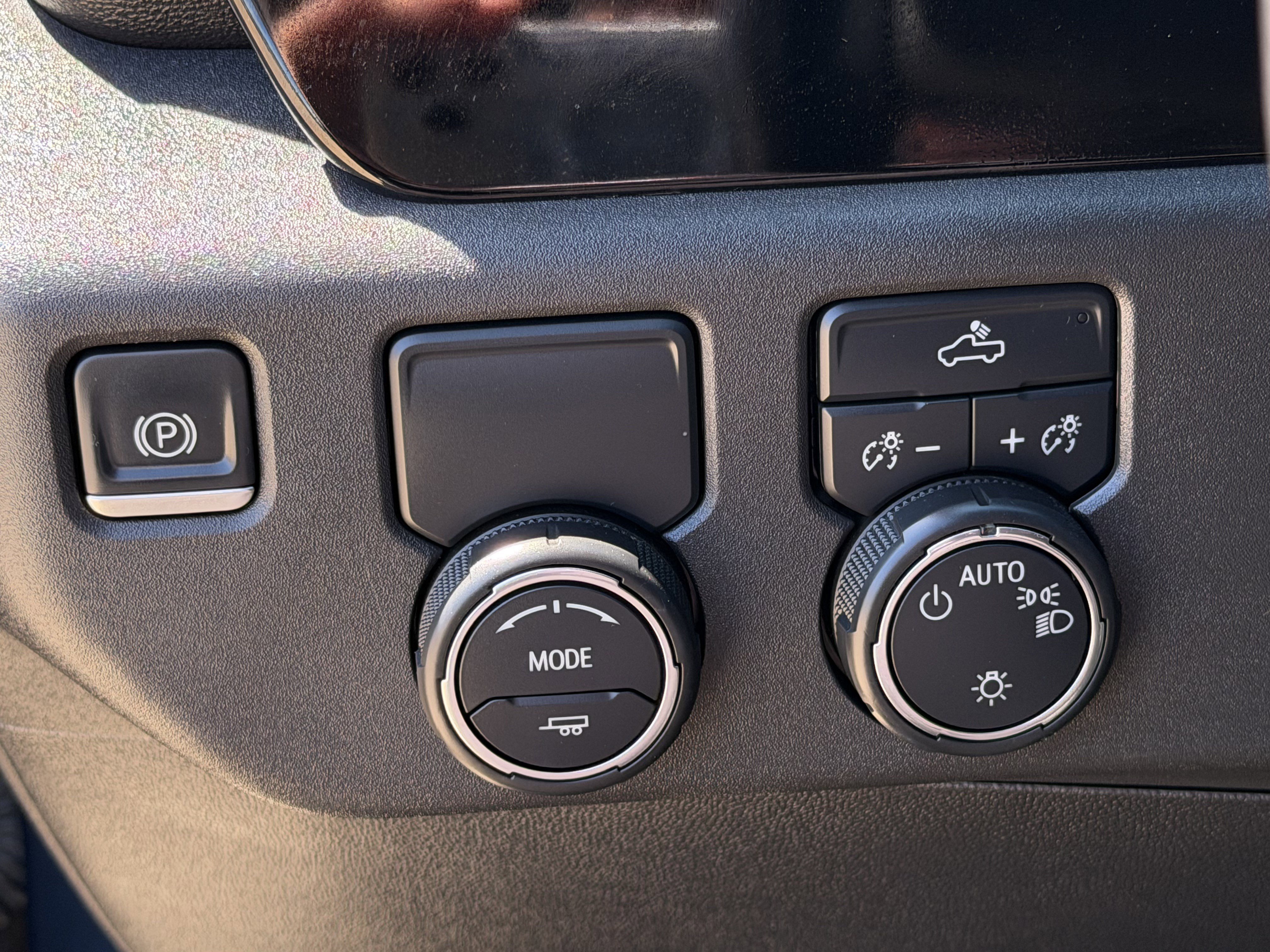 Used 2022 Chevrolet Silverado 1500 LT RWD image 23