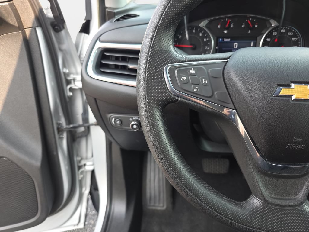 Used 2019 Chevrolet Equinox LT w/ LPO, Floor Liner Package FWD image 14