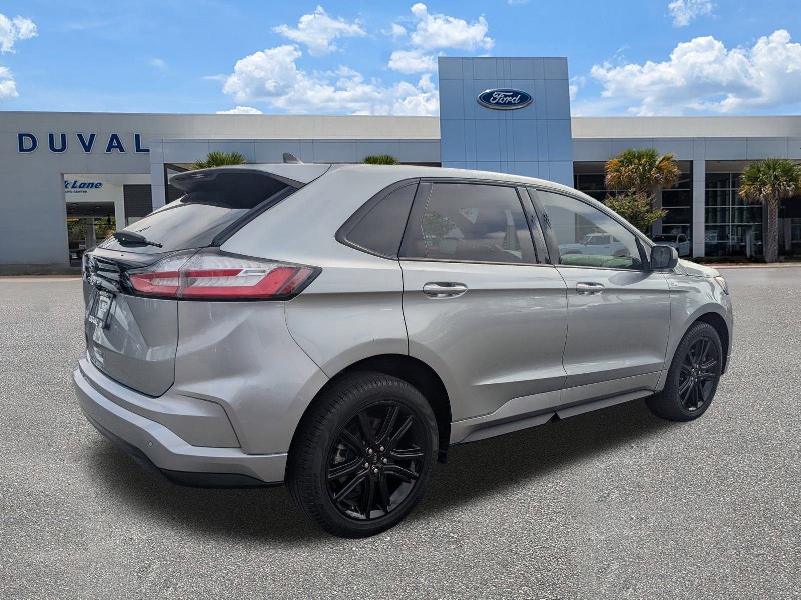 Certified 2024 Ford Edge ST-Line image 4