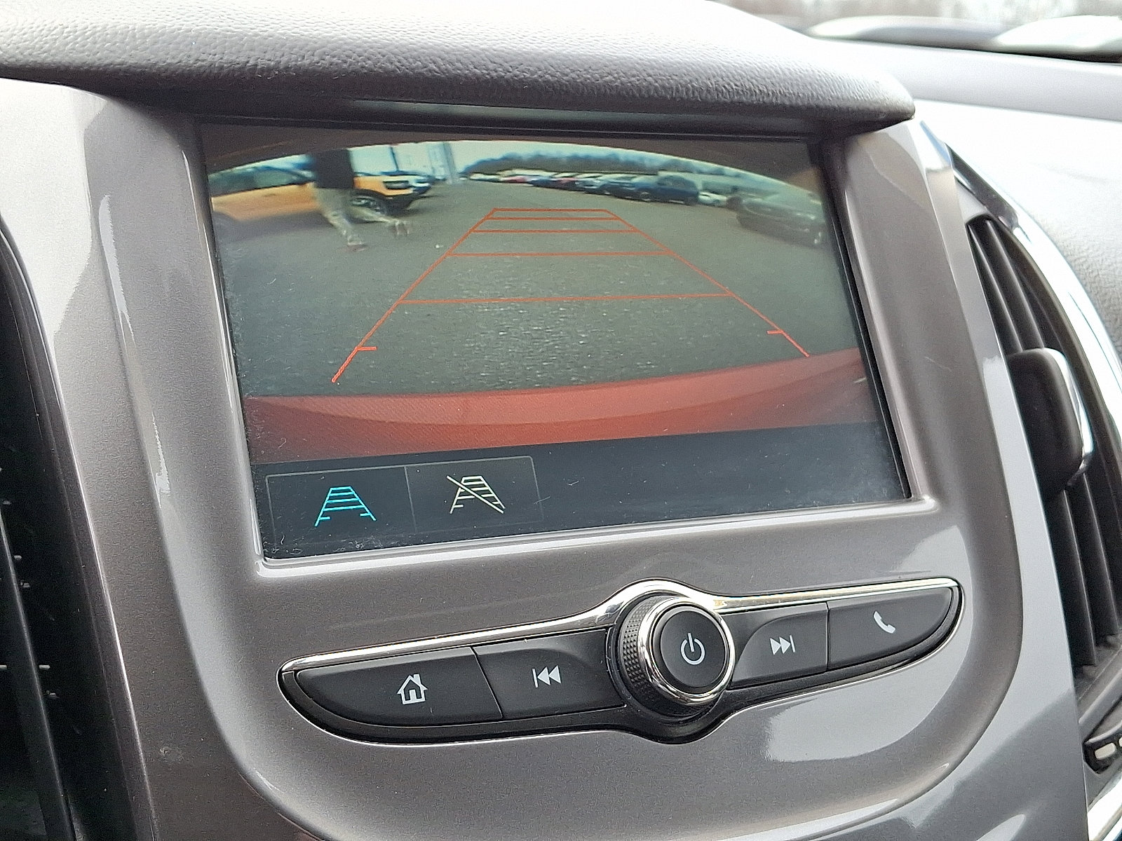 Used 2017 Chevrolet Cruze LT w/ Convenience Package image 24