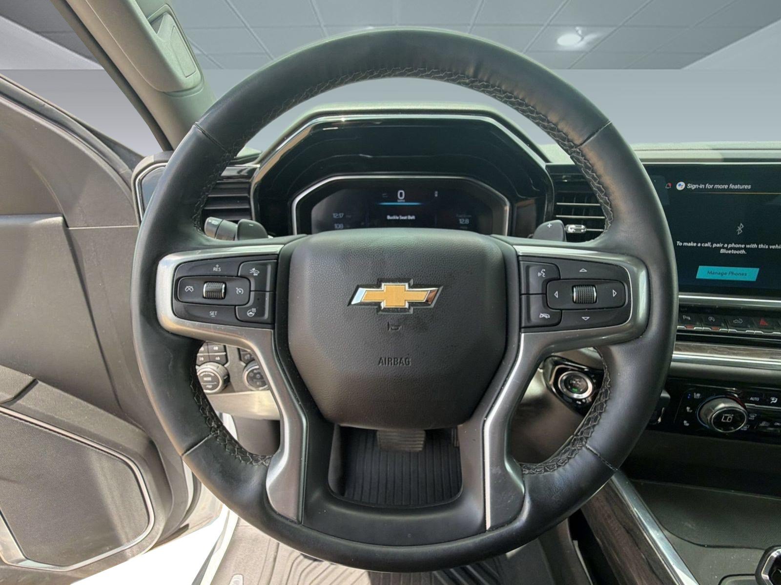 Used 2025 Chevrolet Silverado 1500 LTZ AWD/4WD image 11