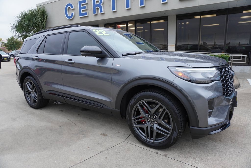 Certified 2025 Ford Explorer ST-Line w/ Premium Package video 1