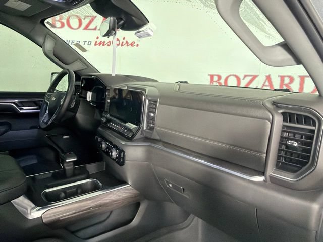 Used 2024 Chevrolet Silverado 1500 LTZ w/ LTZ Premium Package RWD image 17