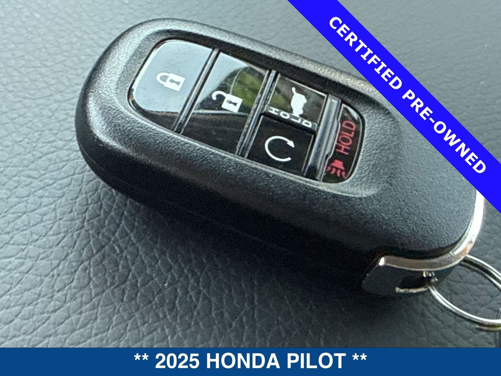 Used 2025 Honda Pilot EX-L image 35