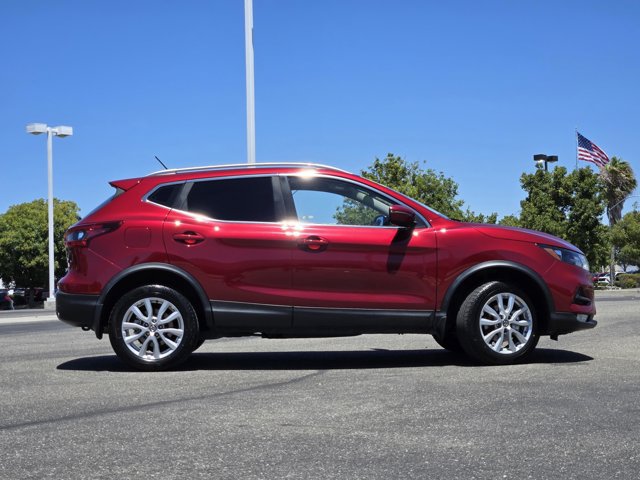 Used 2022 Nissan Rogue Sport SV FWD image 3