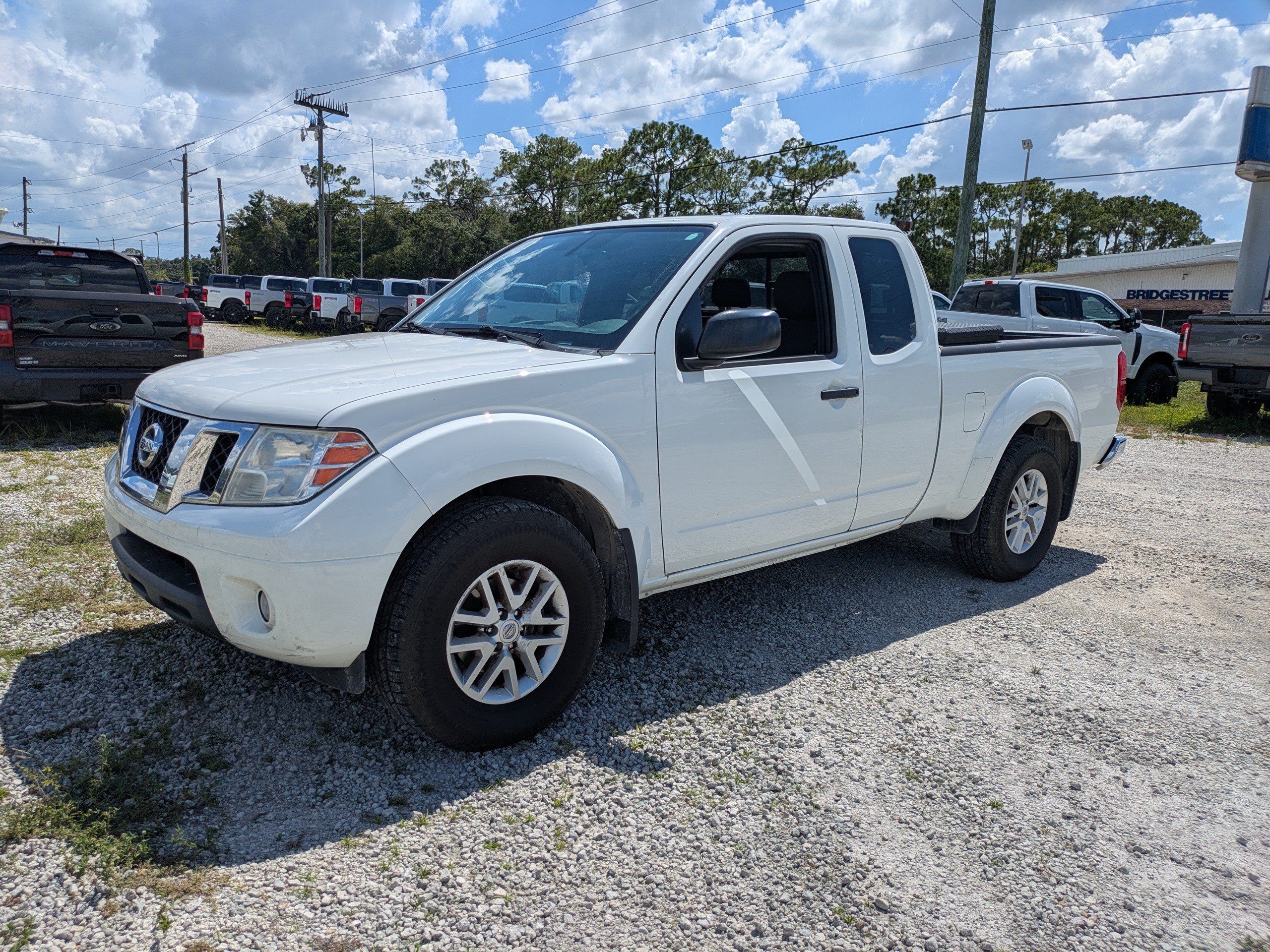 Used 2020 Nissan Frontier SV RWD image 8