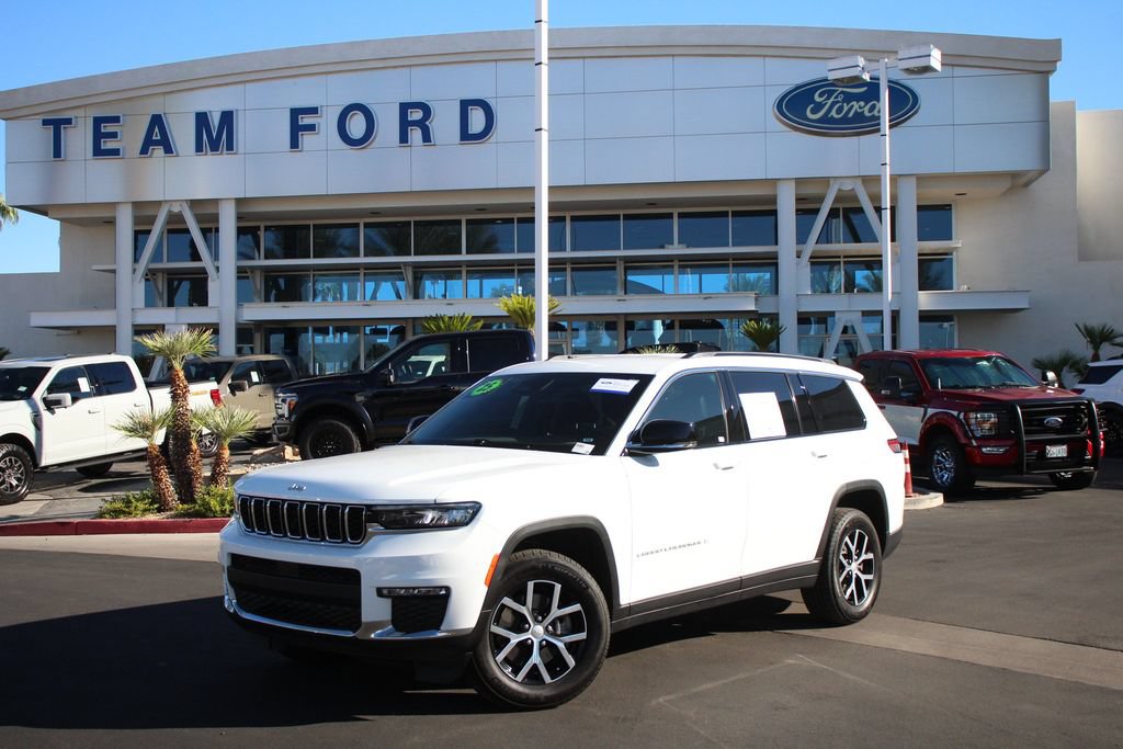 Used 2025 Jeep Grand Cherokee L Limited AWD/4WD image 2