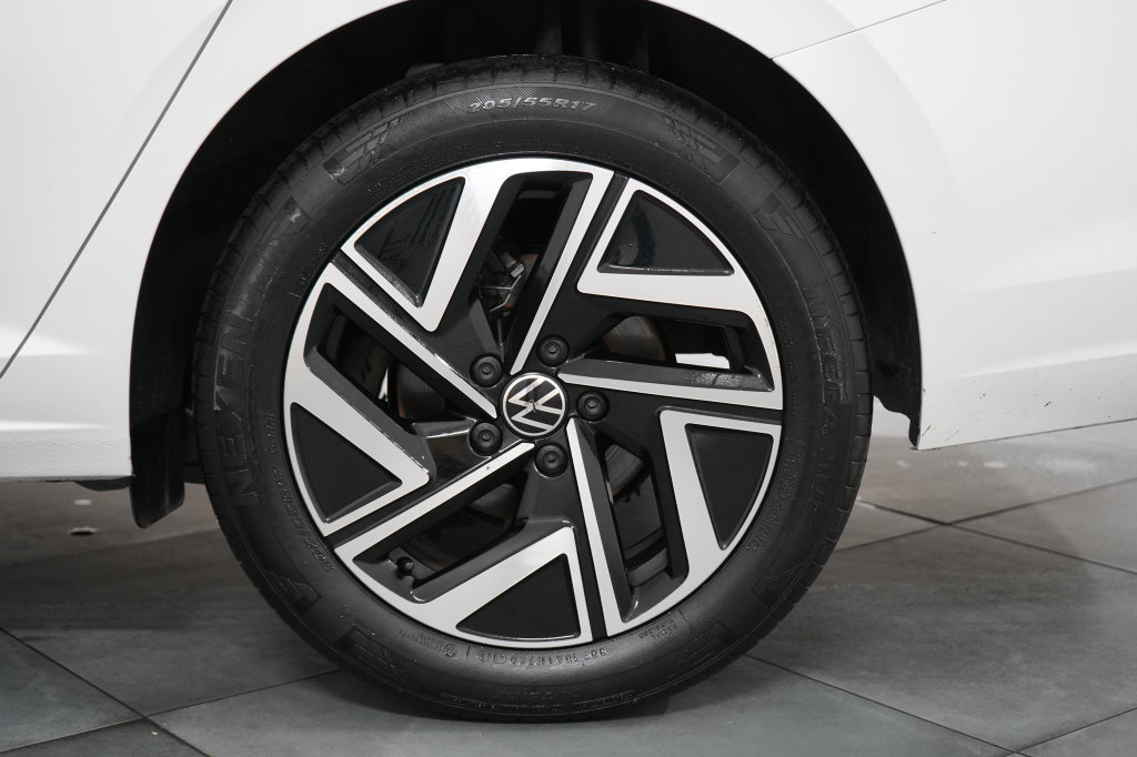 Used 2023 Volkswagen Jetta SEL FWD image 35