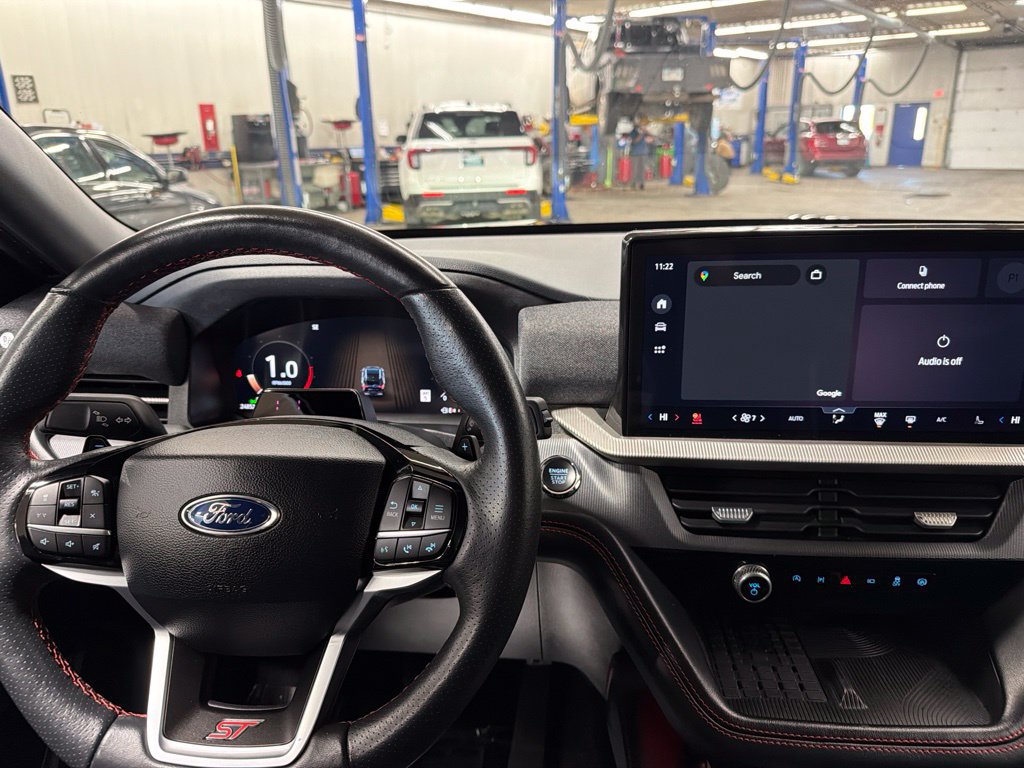 Certified 2025 Ford Explorer ST AWD/4WD image 18