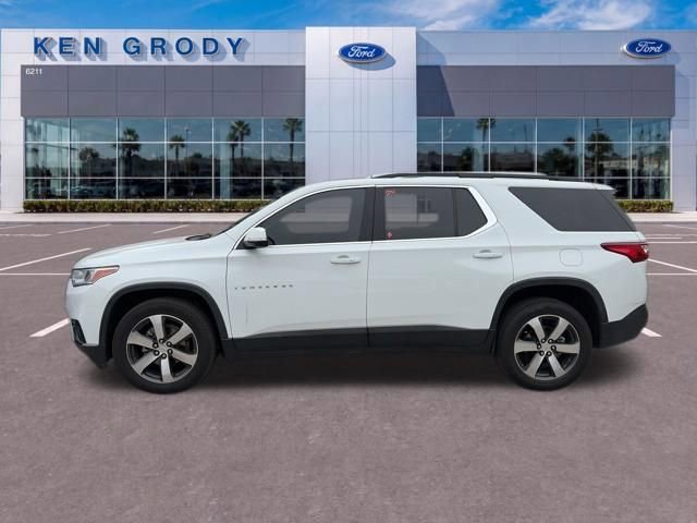 Used 2020 Chevrolet Traverse LT w/ LT Premium Package FWD image 3