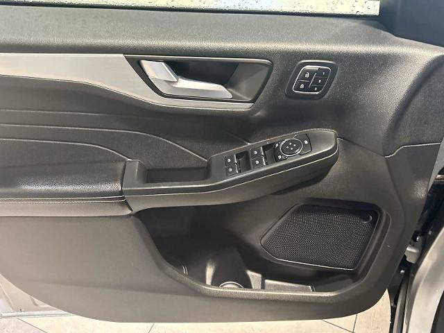 Certified 2024 Ford Escape Platinum AWD/4WD image 21