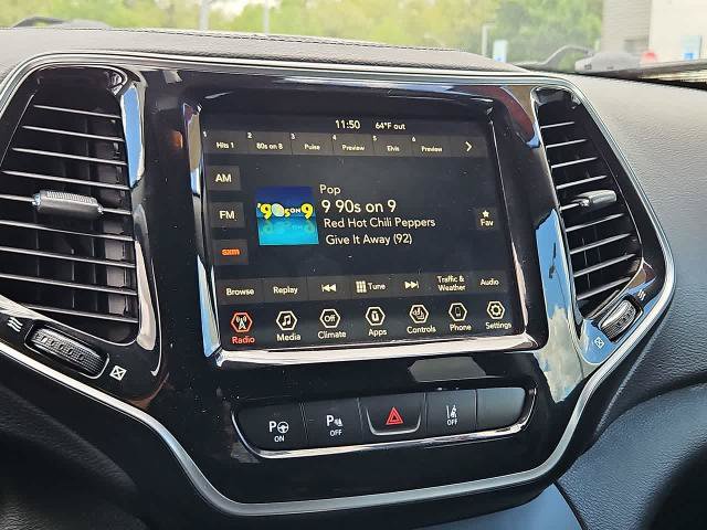 Used 2019 Jeep Cherokee Limited w/ Technology Group AWD/4WD image 20