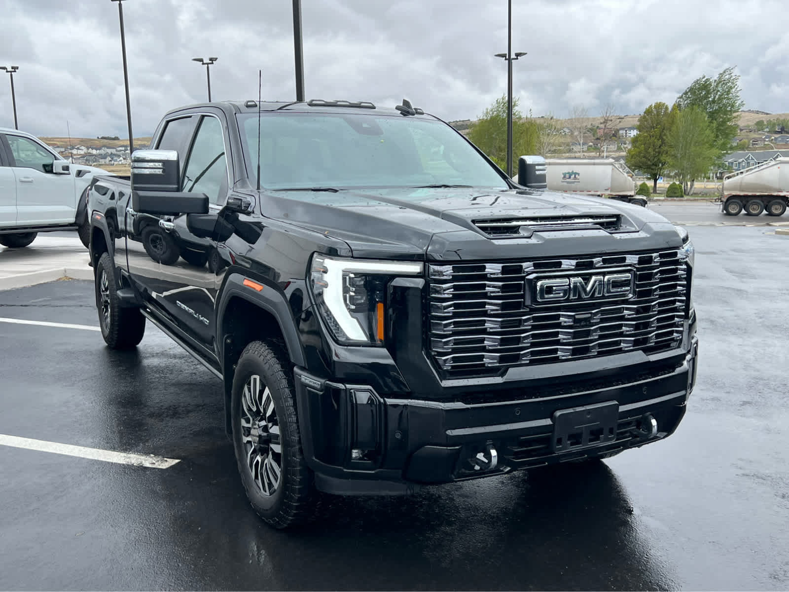 Used 2025 GMC Sierra 3500 Denali Ultimate AWD/4WD image 10
