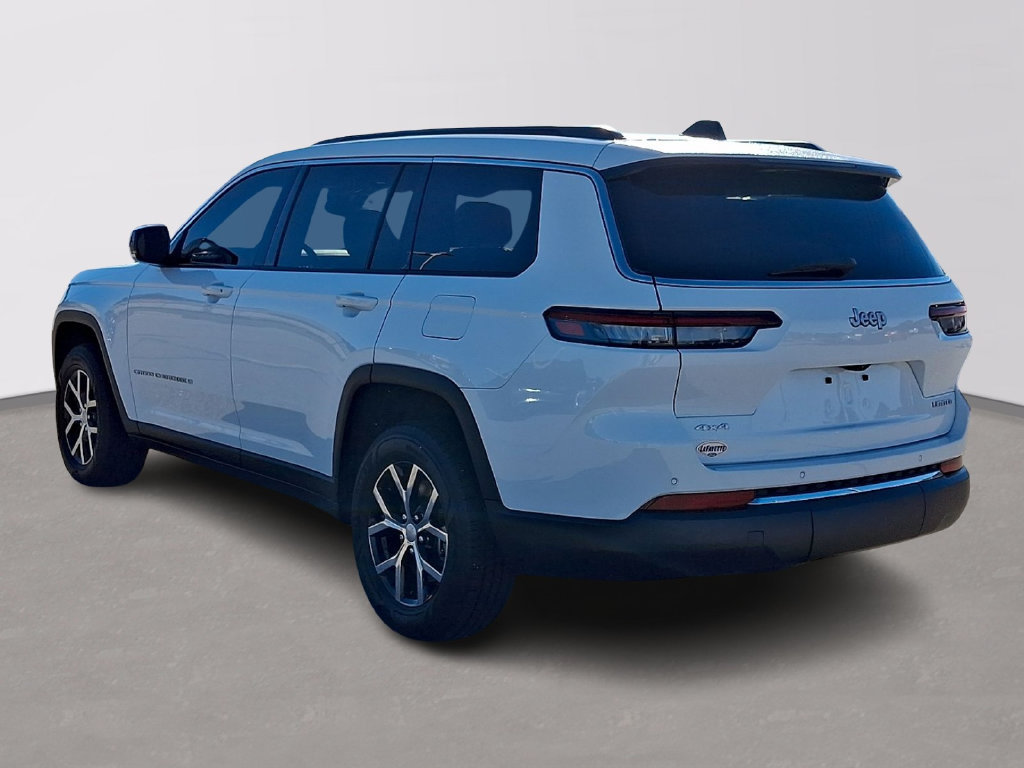Used 2024 Jeep Grand Cherokee L Limited w/ Trailer Tow Package AWD/4WD image 4