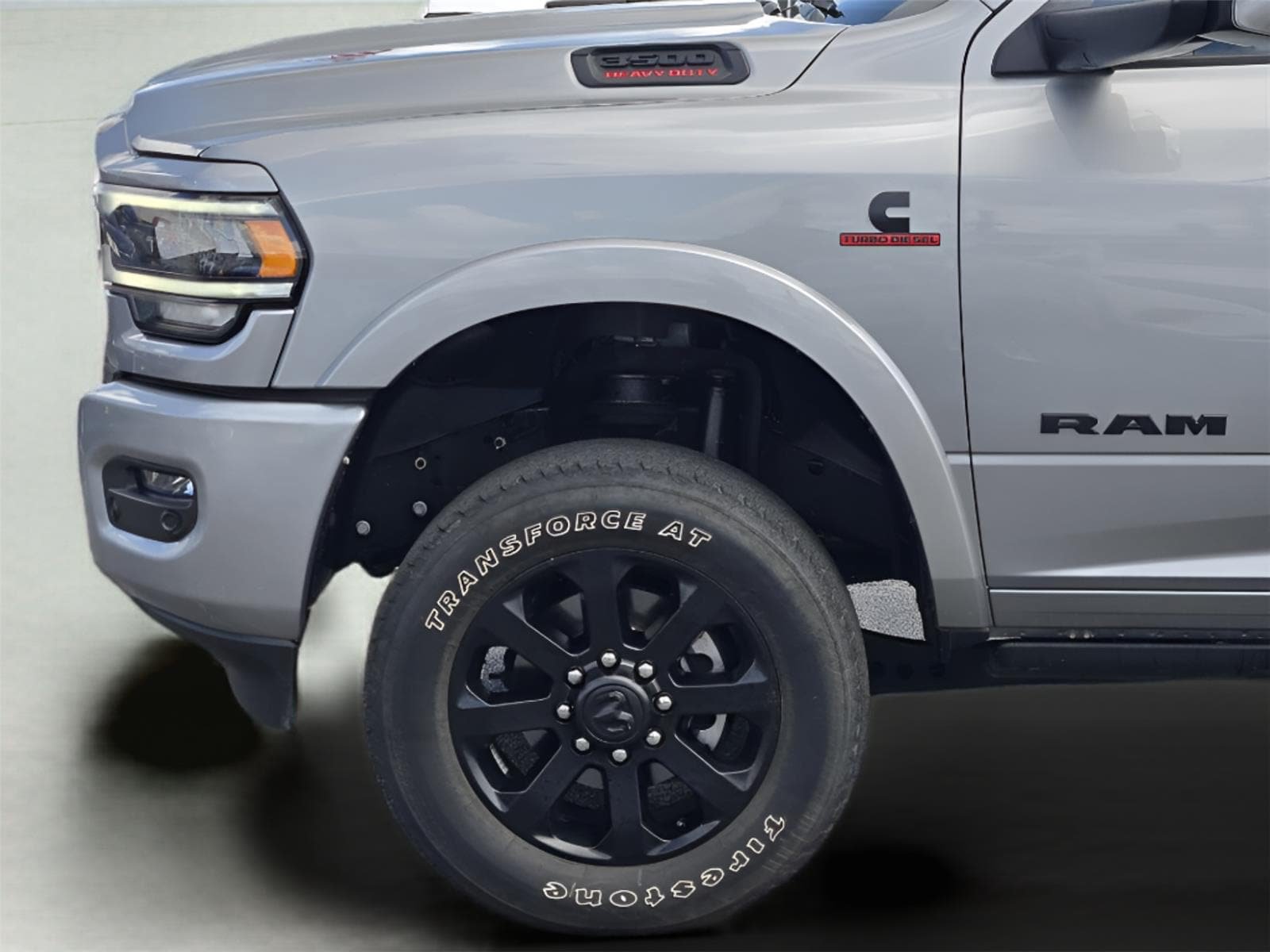 Used 2022 RAM 3500 Laramie AWD/4WD image 9