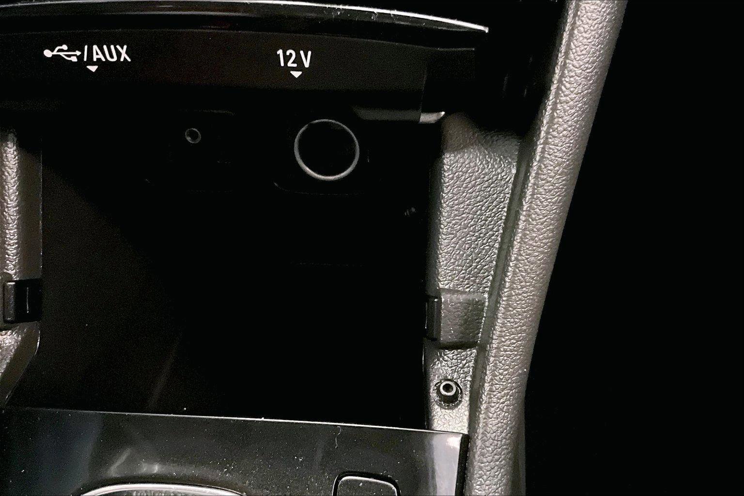 Used 2020 Buick Encore Preferred image 31