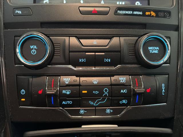 Certified 2018 Ford Explorer XLT w/ Equipment Group 202A AWD/4WD image 13