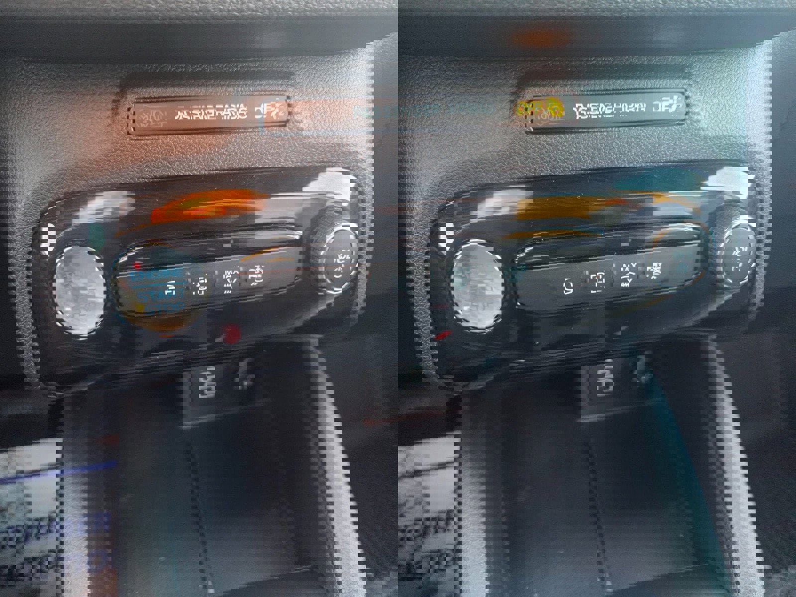 Certified 2025 Ford Escape ST-Line w/ Equipment Group 301A image 16