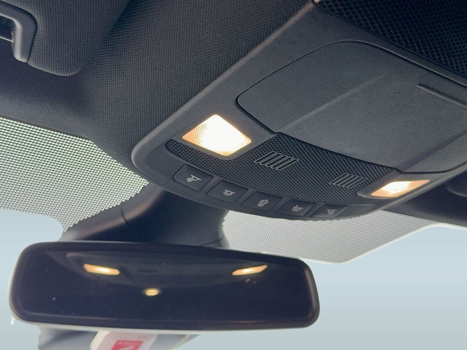 Certified 2020 Ford Edge ST-Line image 17