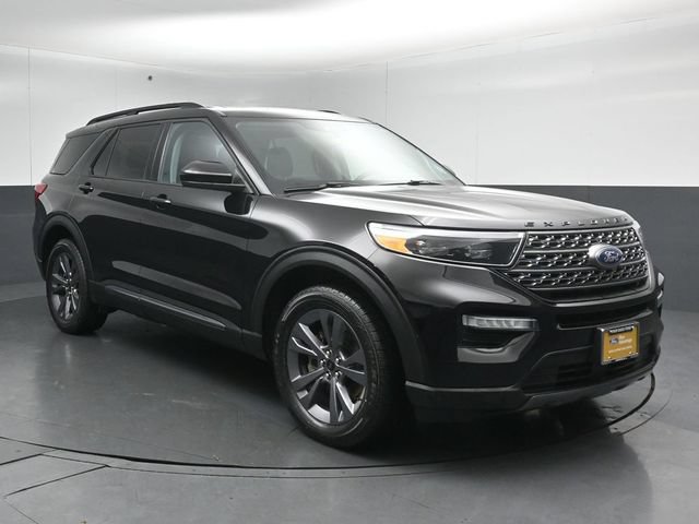 Certified 2024 Ford Explorer XLT w/ Equipment Group 202A