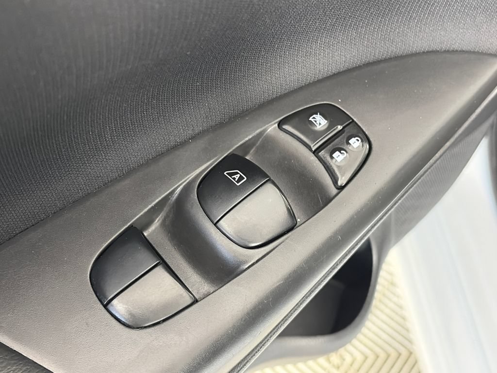Used 2017 Nissan Sentra S FWD image 22