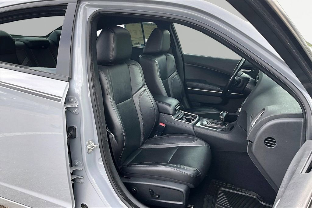 Used 2021 Dodge Charger SXT w/ Leather Interior Group RWD image 7