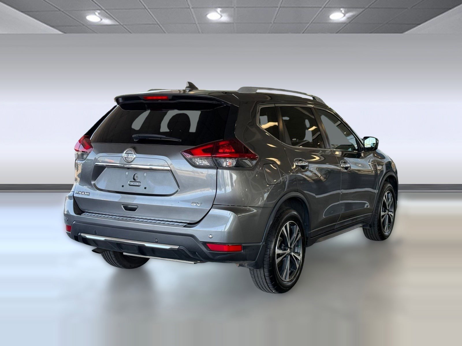 Used 2019 Nissan Rogue SV w/ Premium Package FWD image 5