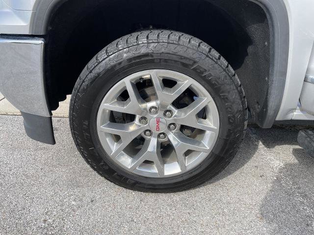 Used 2018 GMC Sierra 1500 SLT w/ SLT Premium Package AWD/4WD image 10