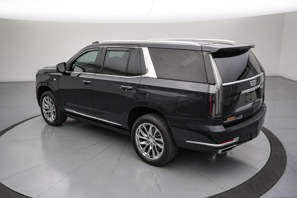 Used 2026 Cadillac Escalade Luxury w/ LPO, Radiant Package AWD/4WD image 6