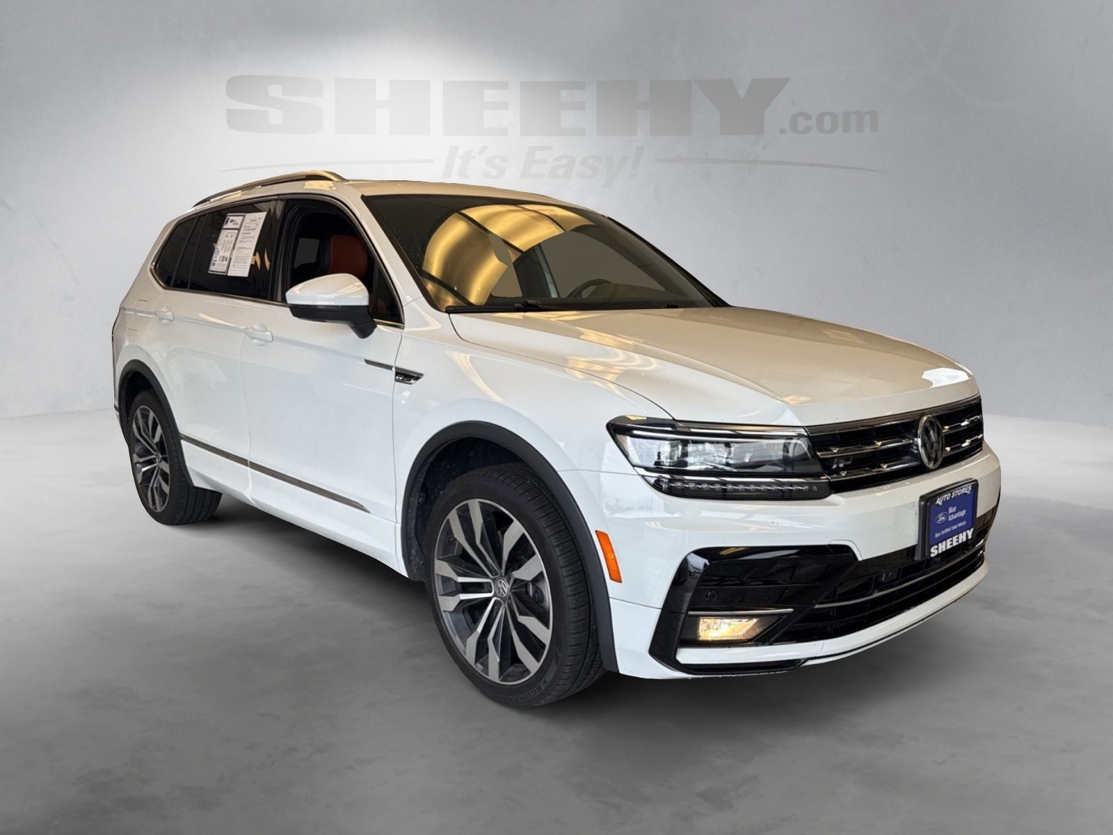 Used 2021 Volkswagen Tiguan SEL Premium R-Line image 9
