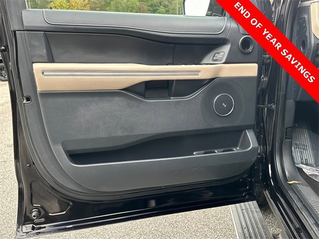Certified 2022 Ford Expedition Limited image 10