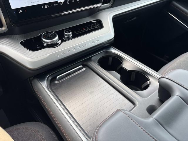 Certified 2025 Ford Expedition Active RWD image 34