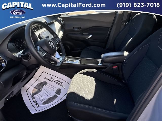 Used 2022 Nissan Kicks SV image 17