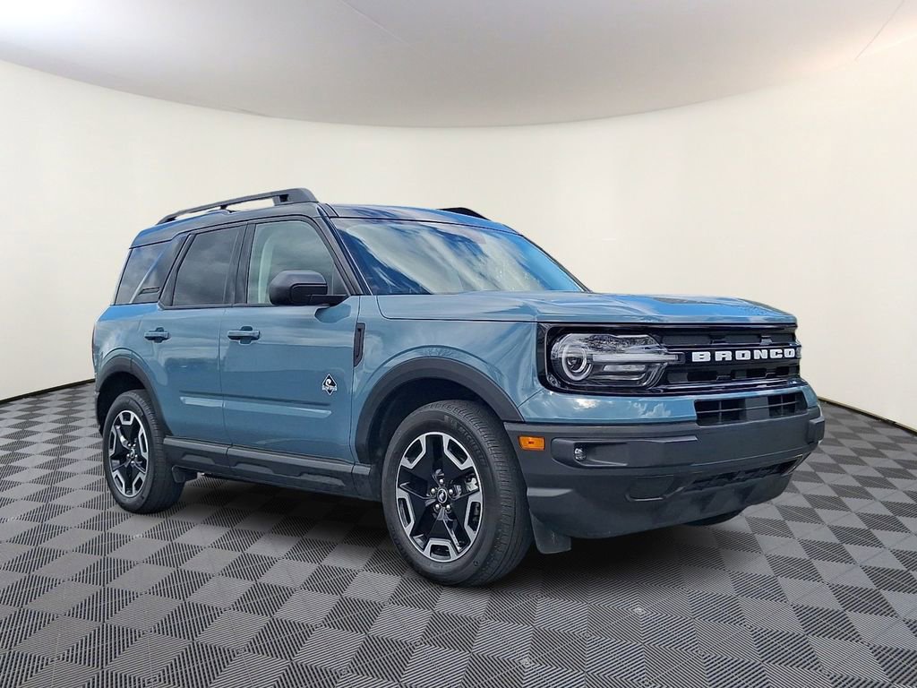 Certified 2023 Ford Bronco Sport Outer Banks w/ Tech Package AWD/4WD image 1