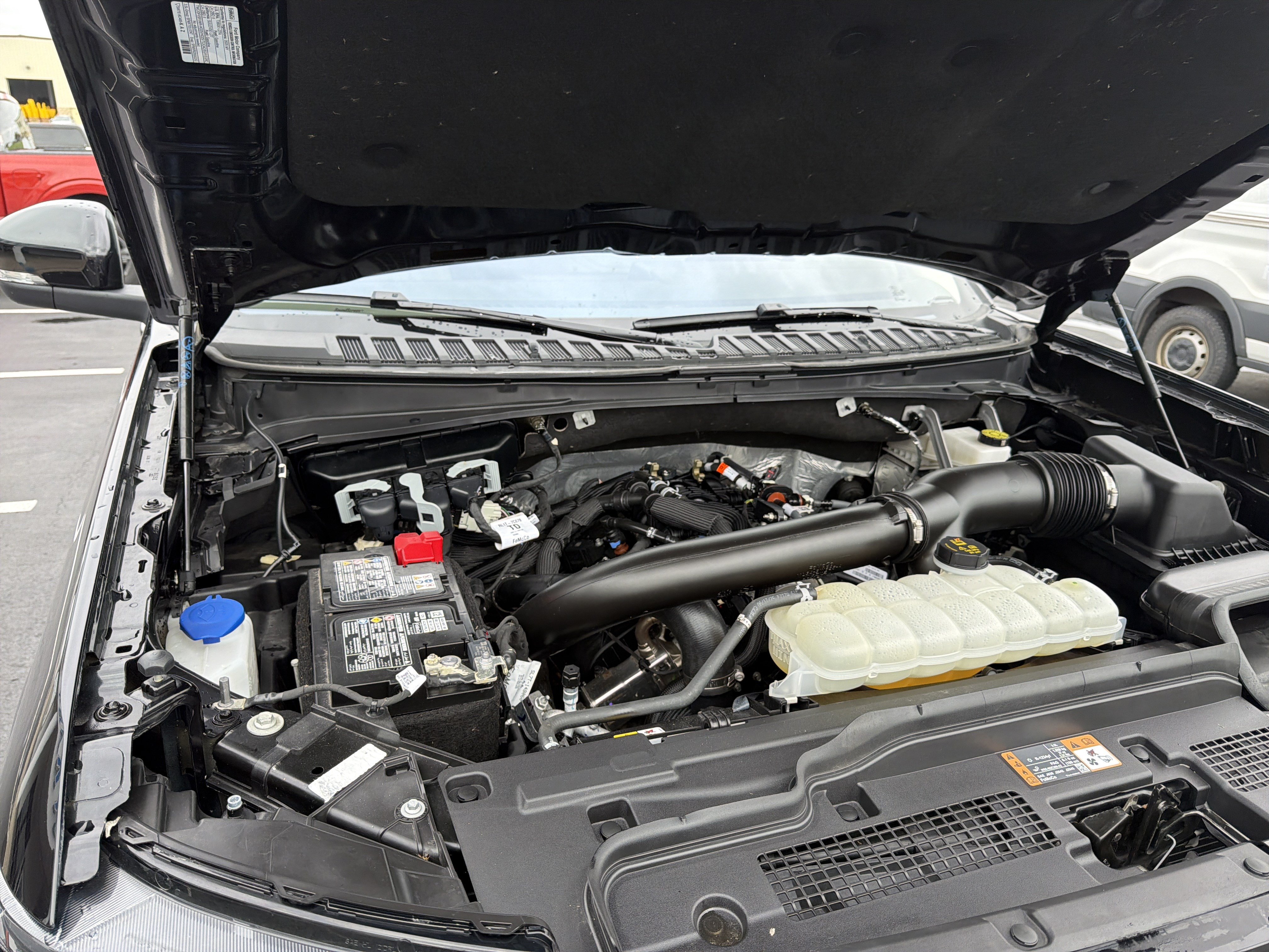 Certified 2025 Ford Expedition Active AWD/4WD image 58