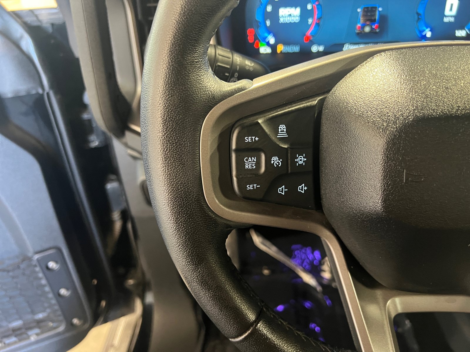 Certified 2025 Ford Bronco Outer Banks AWD/4WD image 13