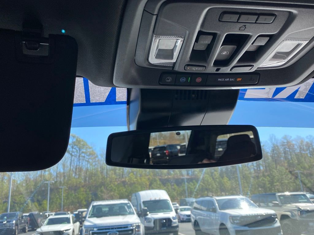 Used 2024 GMC Sierra 2500 AT4 w/ AT4 Preferred Package image 19