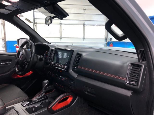 Used 2024 Nissan Frontier PRO-4X w/ Pro Convenience Package image 12