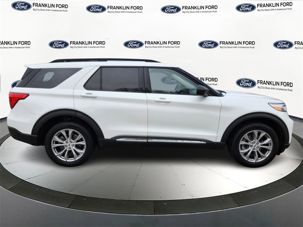 Certified 2022 Ford Explorer XLT w/ Equipment Group 202A image 6