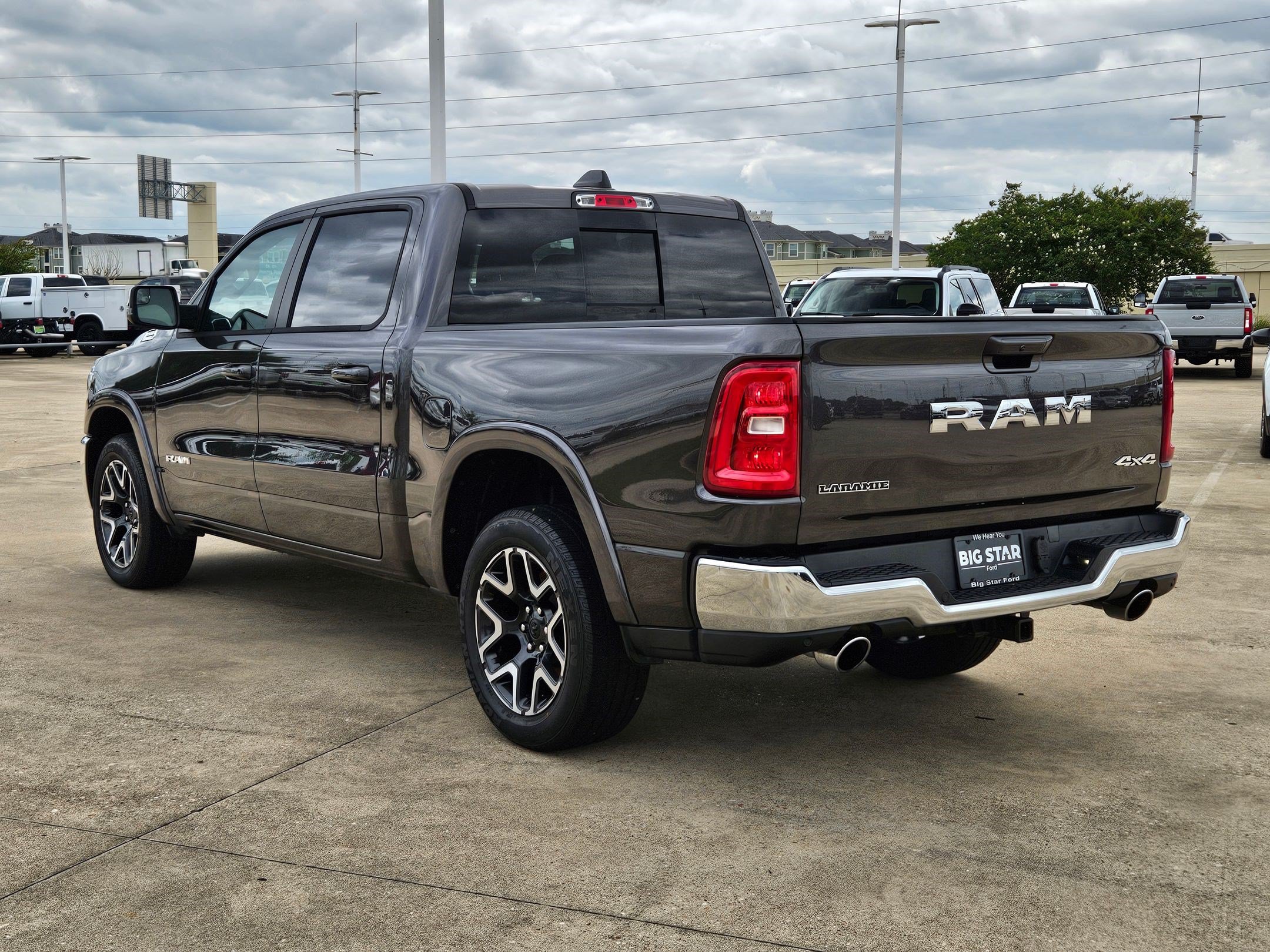 Used 2026 RAM 1500 Laramie AWD/4WD image 7