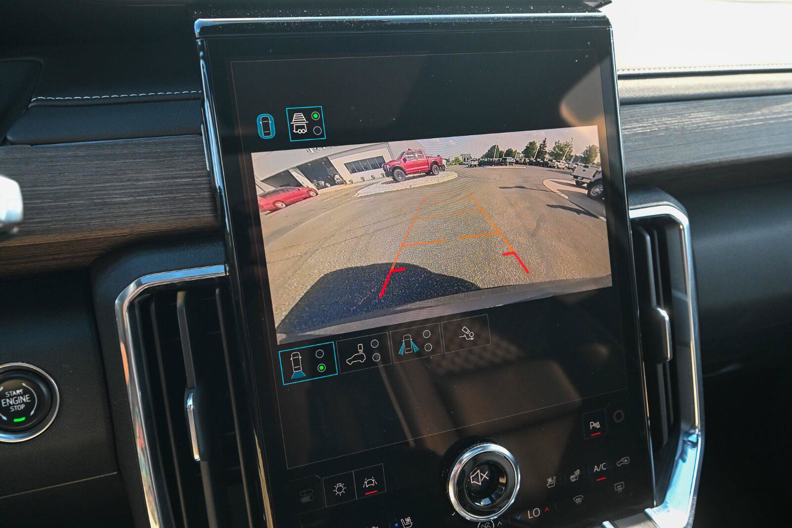 Used 2024 GMC Acadia Denali AWD/4WD image 80