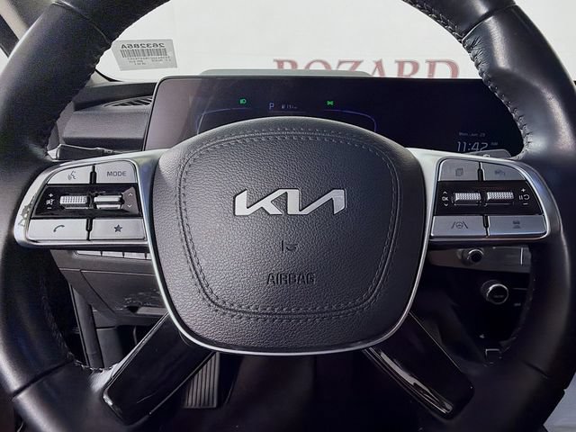 Used 2024 Kia Telluride S w/ S Sunroof Package FWD image 13
