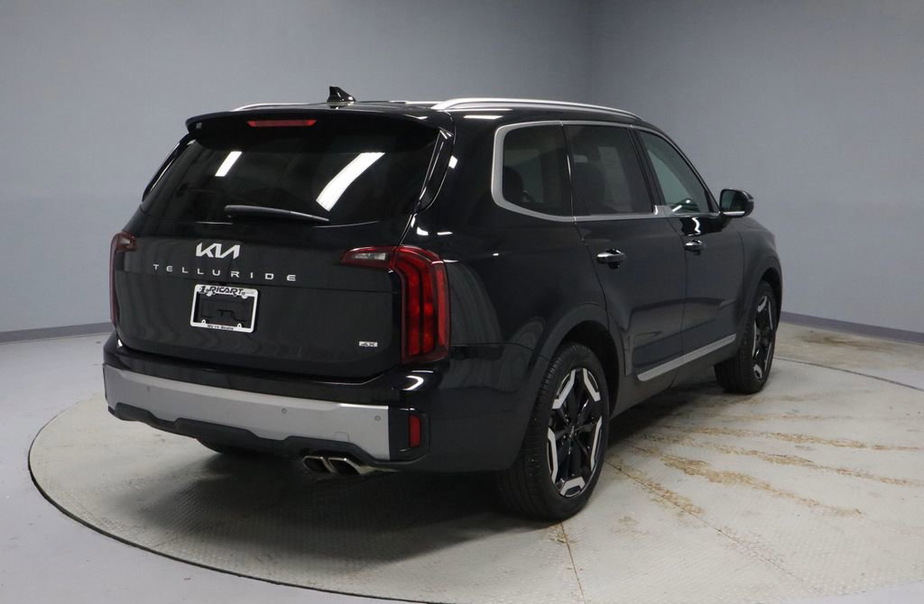 Used 2025 Kia Telluride S image 5