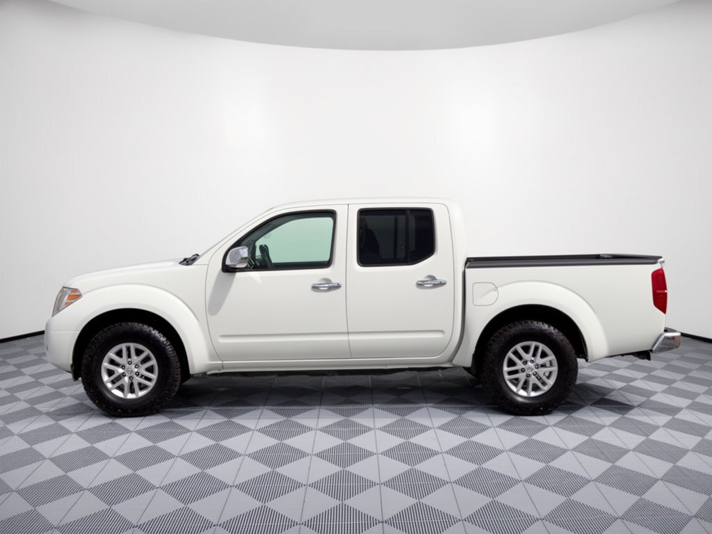 Used 2019 Nissan Frontier SV RWD image 2